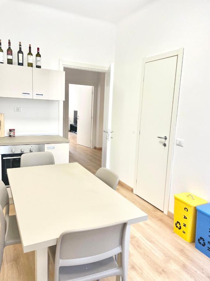 Camera Con Bagno Privato - Zona Bocconi Mailand Exterior foto